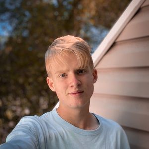 Meet your Posher, Josiah